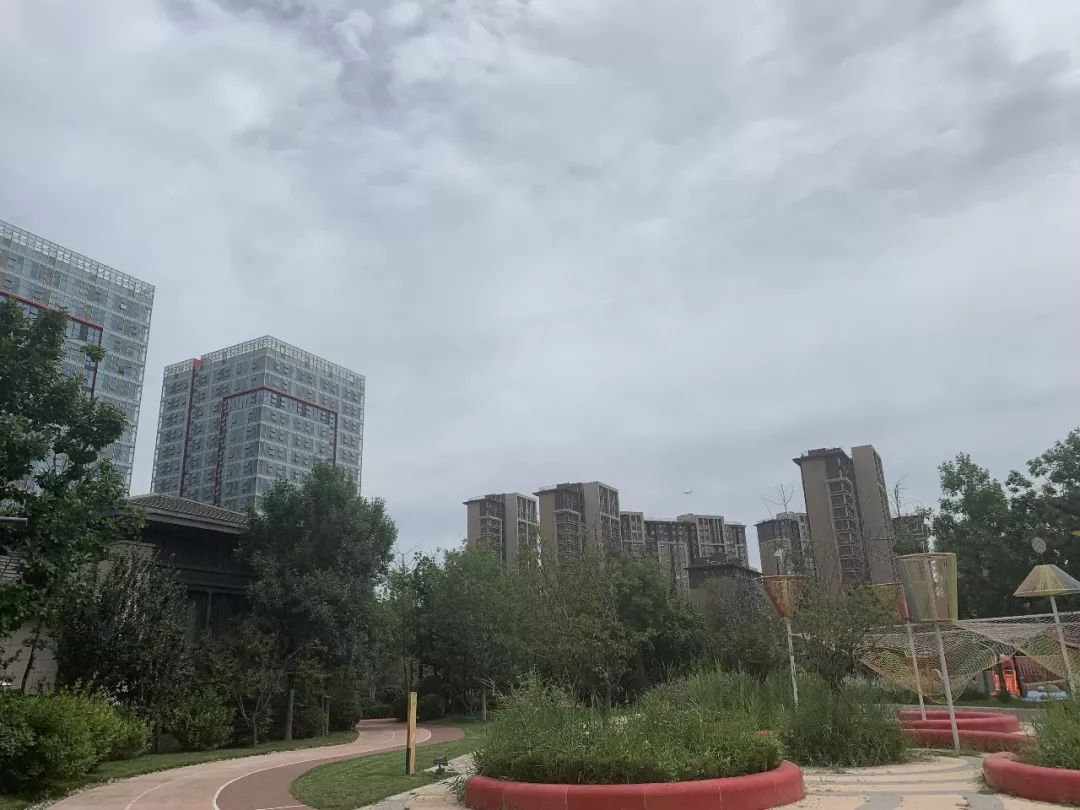 台湖东望和台湖金茂悦,质造和南威哪个好