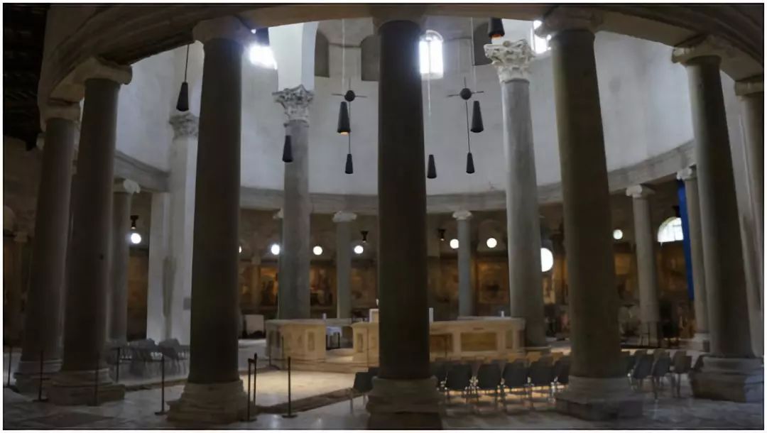 为什么教堂从上面看都是十字架,为什么教堂是十字形