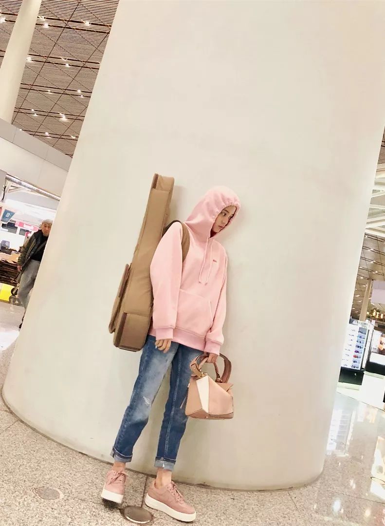 继杨幂之后的又一带货女王出现,带货女王杨幂有多厉害