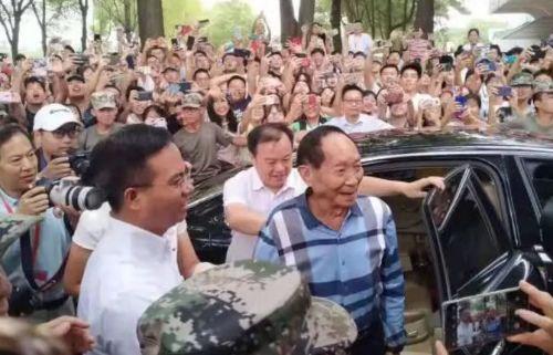 李连杰全国武术大会,全国第一届武术大赛李连杰