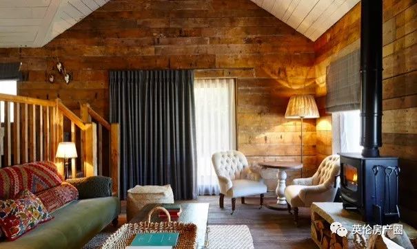 哈里梅根设计师为接皇室单,烂尾前客户,遭前客户起诉索赔