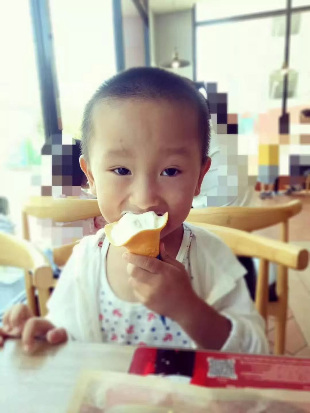 其他培训班上从未见过的高端英语内容,短短一个月我竟然可以和孩子说这么多