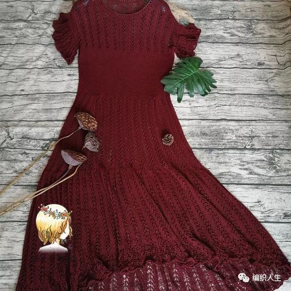 红酒：前短后长的女士棒针蝴蝶袖蕾丝长裙（附图解）
