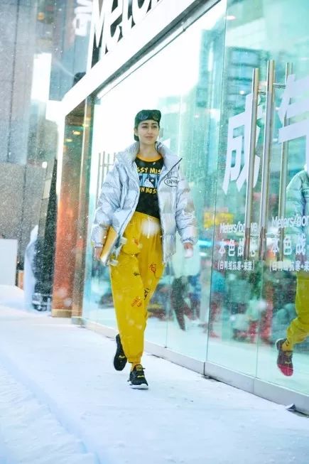 美特斯邦威羽绒服长款蓝绿色,美特斯邦威羽绒服199两件测评