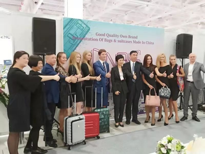 中国皮具之都狮岭,狮岭为什么能成为中国皮具之都