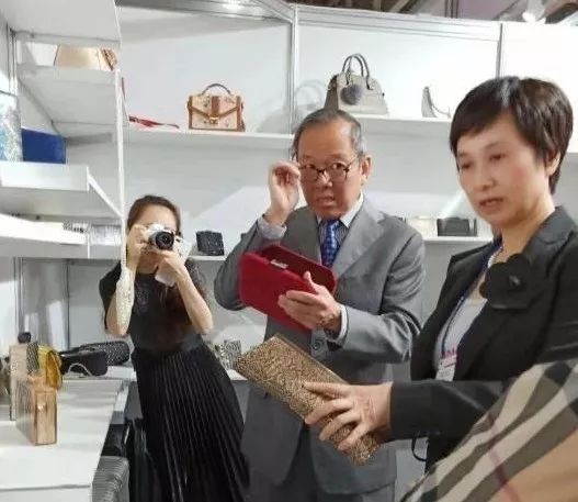 中国皮具之都狮岭,狮岭为什么能成为中国皮具之都