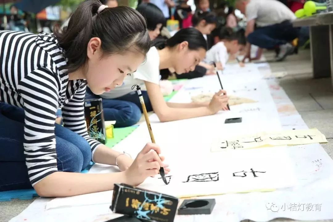 顷波周末活动大放送︱周五免费观影+周六免费书法课