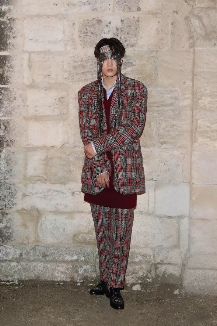 「人间GUCCI」那么多|咋就他被官方盖章了？