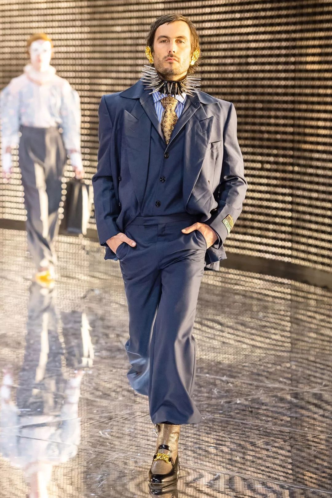 「人间GUCCI」那么多|咋就他被官方盖章了？