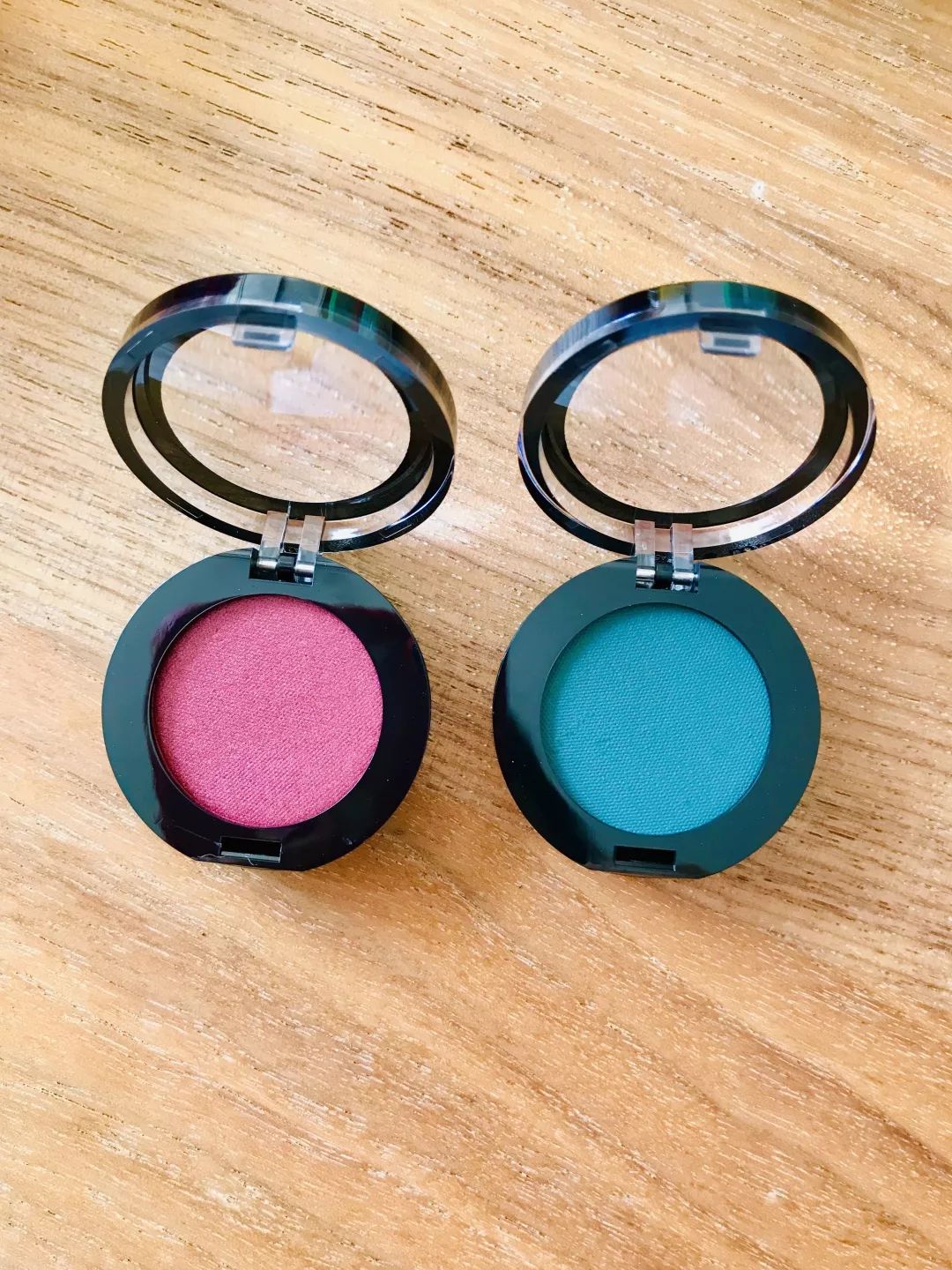 为祖国涂上喜欢的颜色,为青春涂抹美丽的中国红