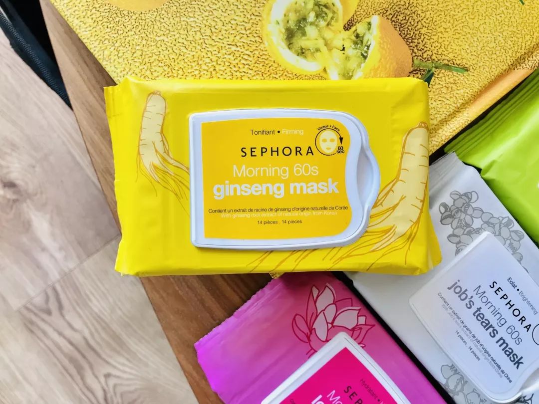 为祖国涂上喜欢的颜色,为青春涂抹美丽的中国红