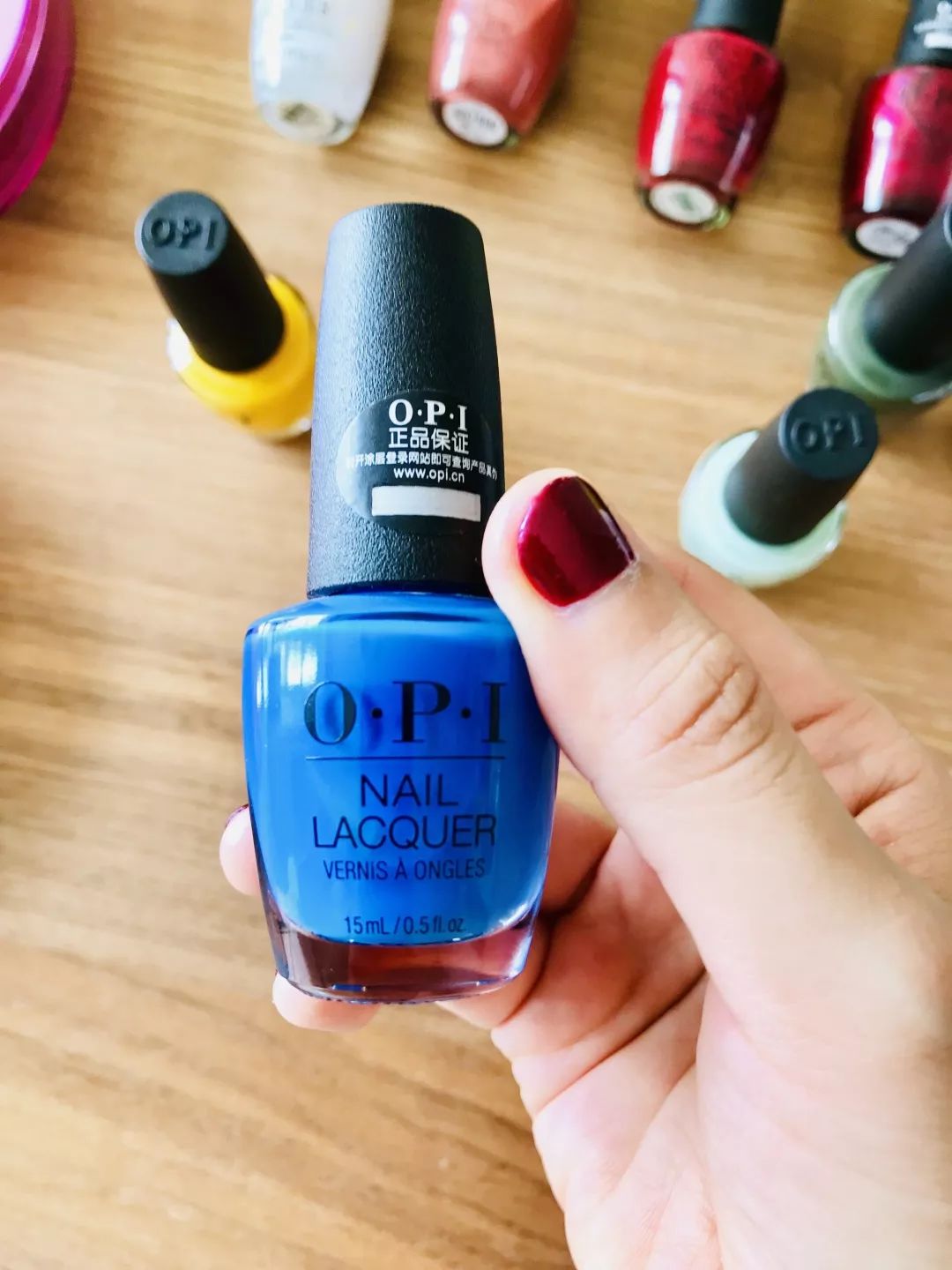 为祖国涂上喜欢的颜色,为青春涂抹美丽的中国红