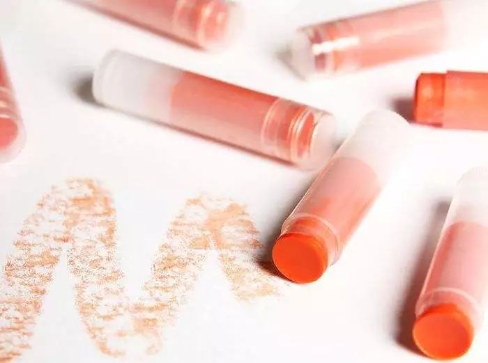 秋季唇周炎犯了怎么办,怎么预防唇炎