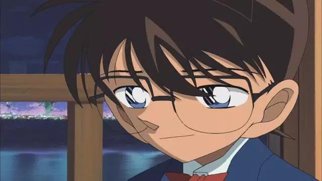 蜡笔小新番外篇小新变成柯南,蜡笔小新和柯南一起拍电影