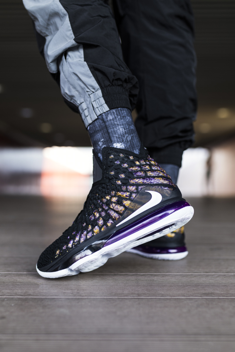 lebron17实战测评,lebron第一代实战测评