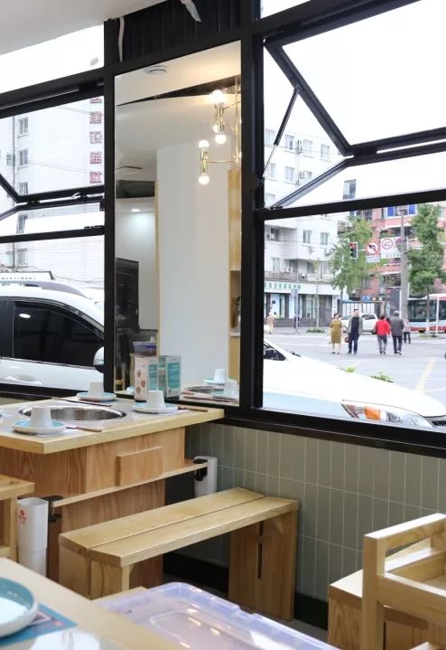 建设路串串屋头,屋头串串香泰来店