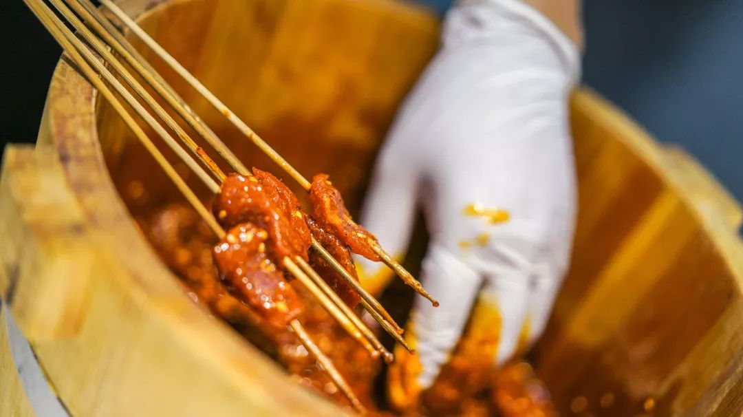 建设路串串屋头,屋头串串香泰来店