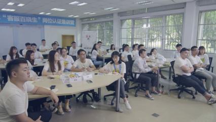 苏宁客服达人贺薇:行走的百科全书,移动的知识库