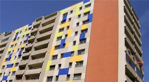 小产权的房子能买吗能过户吗,小产权有证的房子能买吗