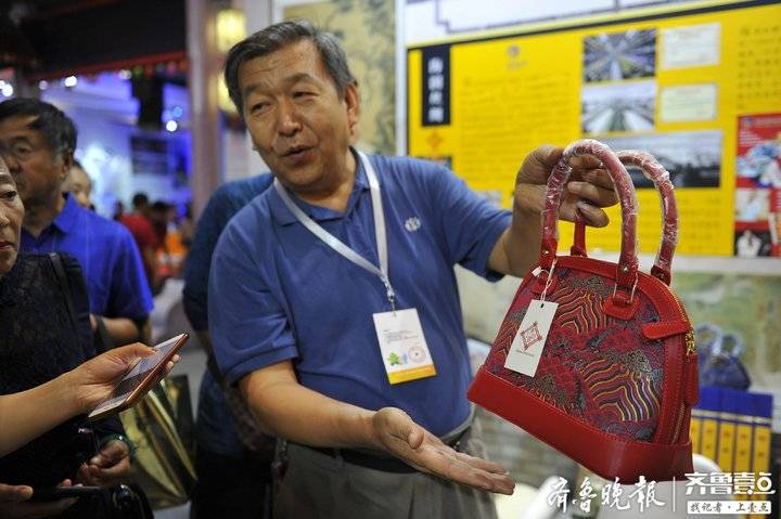 鎾曚笉鐑傜殑瀹ｇ焊,鎾曚笉鐑傜殑褰╄壊瀹ｇ焊