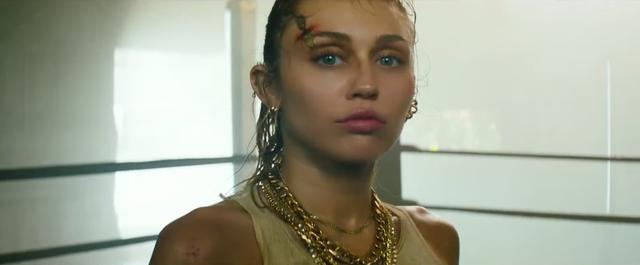 a妹麦粒名场面,a妹演唱bang会爆炸现场视频