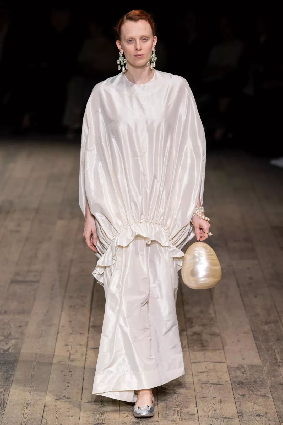 伦敦时装周为什么那么奇葩,伦敦时装秀争议