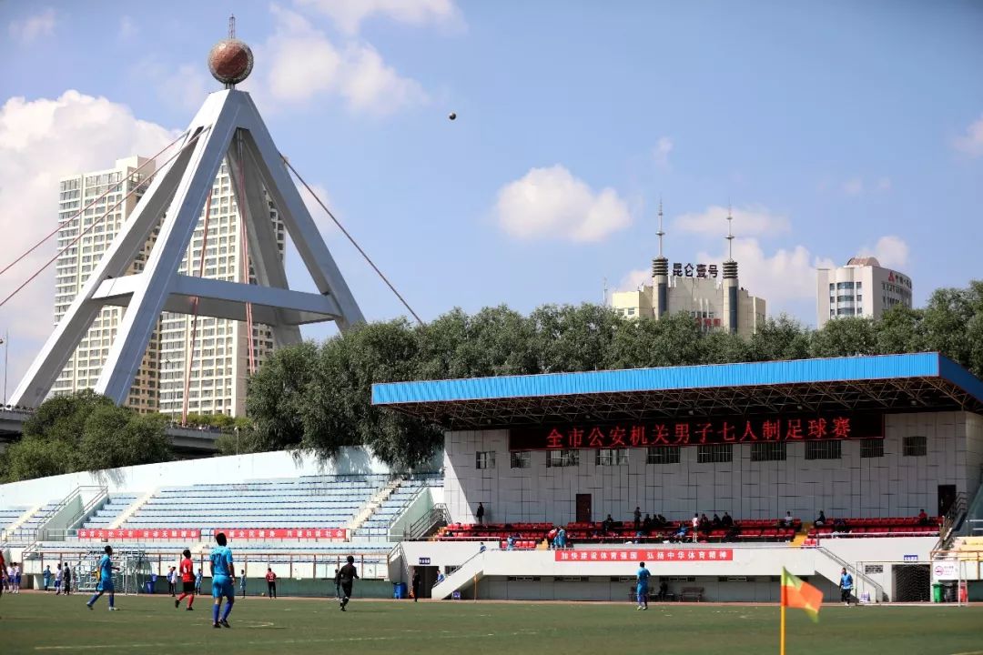 足球赛依旧精彩,今日足球比赛所有赛程表最新