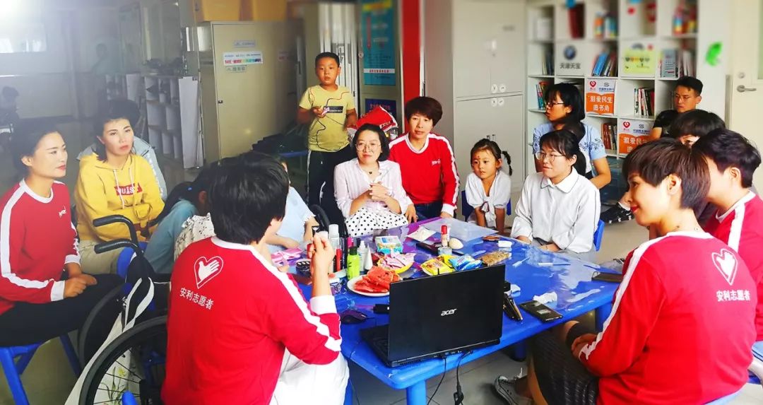 新时代文明实践在武清|瓷娃娃们的“美妆进化论”