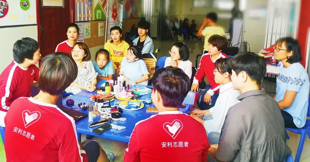 新时代文明实践在武清|瓷娃娃们的“美妆进化论”