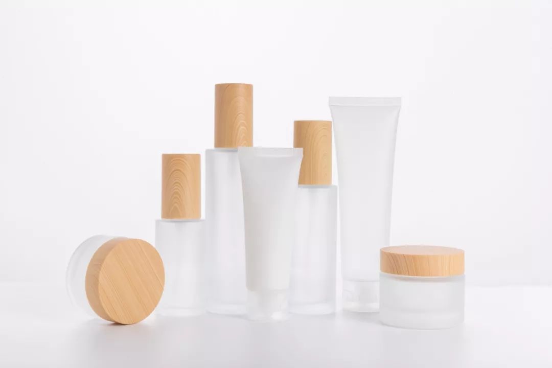 毛孔收缩水能不能收缩毛孔,毛孔收敛精华和毛孔收敛水