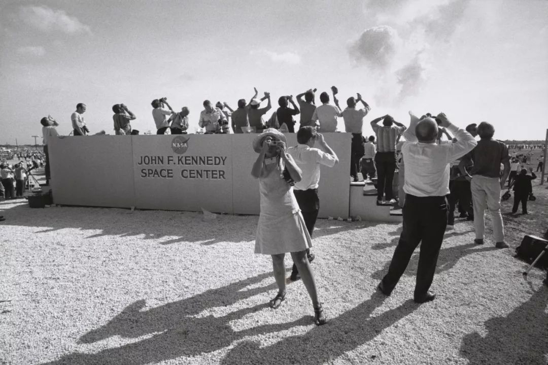 怎样在朋友圈晒自己的美照,假期出游美照秘诀