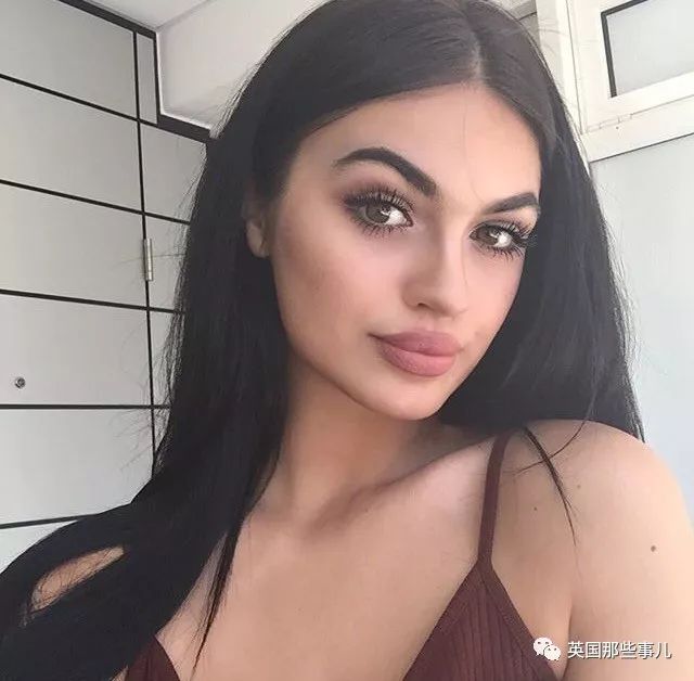 淇濆姞鍒╀簹濂冲瓙涓板攪,淇濆姞鍒╀簹濮戝涓板攪