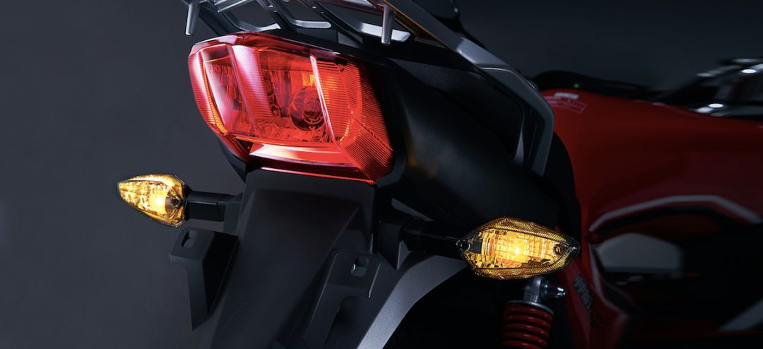 本田帅影150和飞致150对比,本田雄帅150和帅影150区别