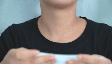 这款急救弹性蛋白贴,每天一片赶走干纹,还你天鹅美颈