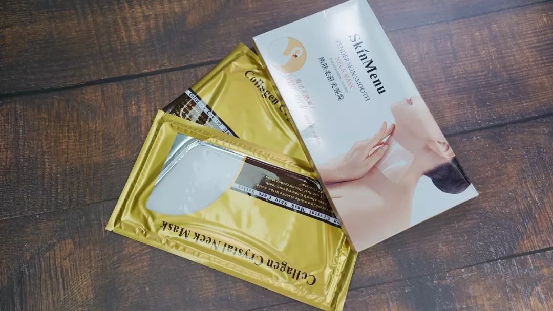 这款急救弹性蛋白贴,每天一片赶走干纹,还你天鹅美颈