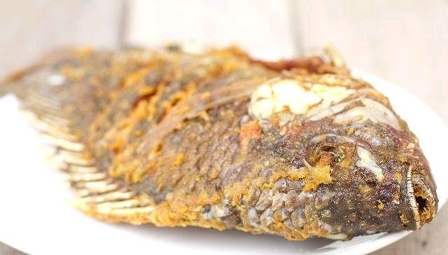 煎鱼总破皮教你这两招轻松搞定,鱼下锅一煎就破皮