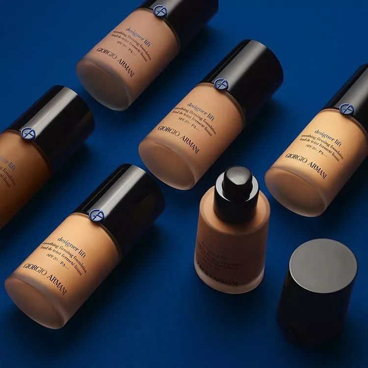 干皮粉底液持久不脱妆秋冬,干皮女孩的护肤品