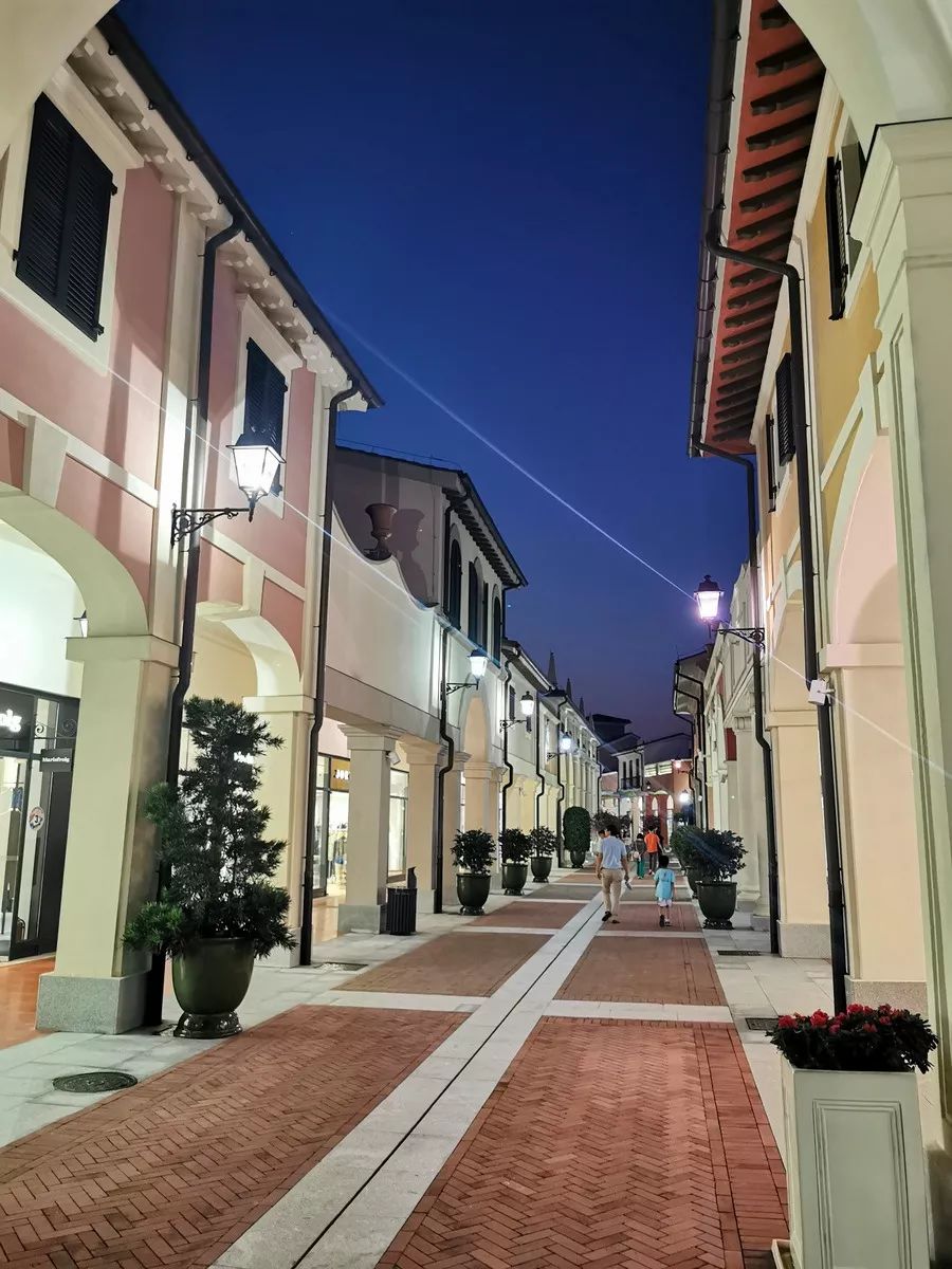 佛山佛罗伦萨小镇广佛线,佛山一日游攻略佛罗伦萨小镇