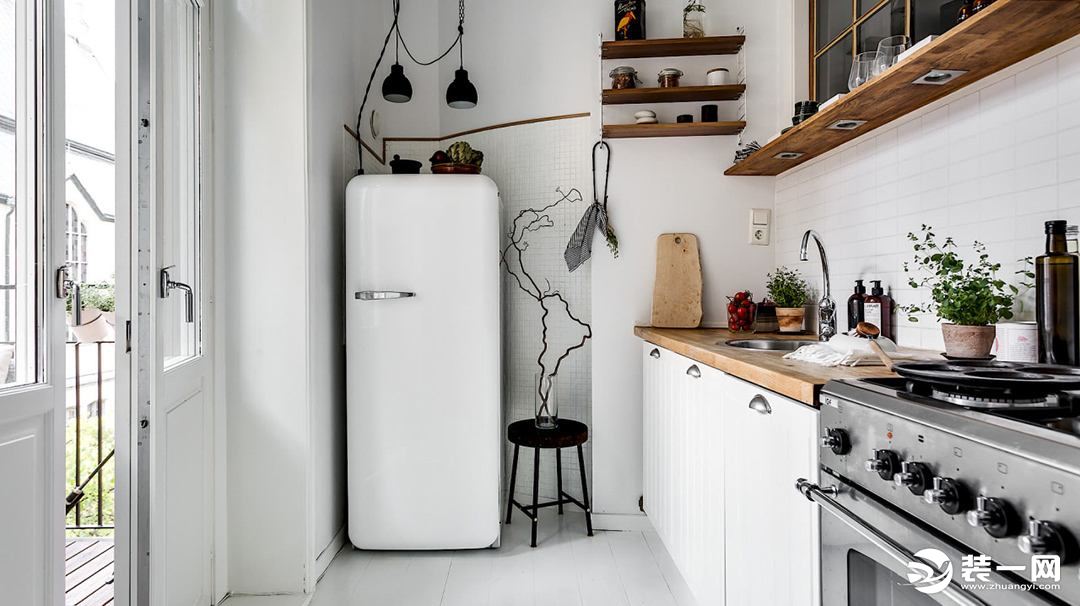 100升卧式冰柜比200升立式冰柜大,家用立式冰柜好用还是卧式冰柜