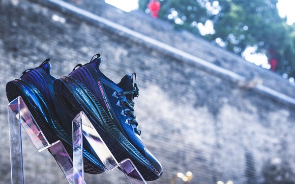 361度赞助申花,361跑者赞助