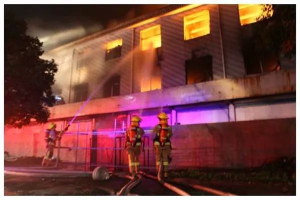 垃圾起火原因和处理,垃圾着火有害吗