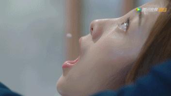 第一集胸咚，第二集接吻，比韩剧还猛