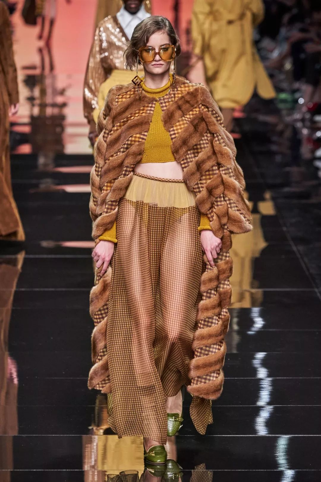 锁定每一个精彩时刻,锁定这8场秀就能包揽全年爆款