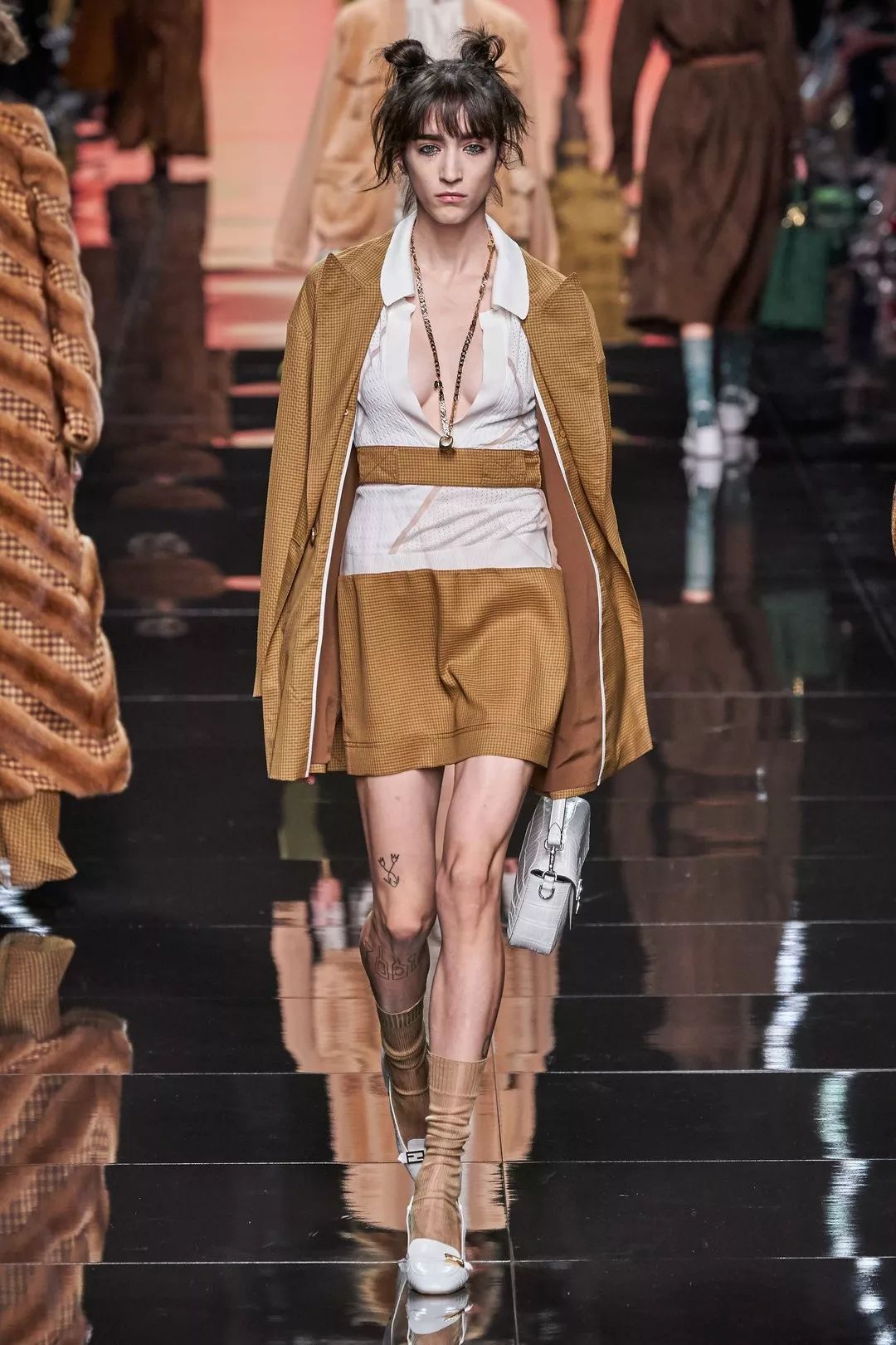 锁定每一个精彩时刻,锁定这8场秀就能包揽全年爆款