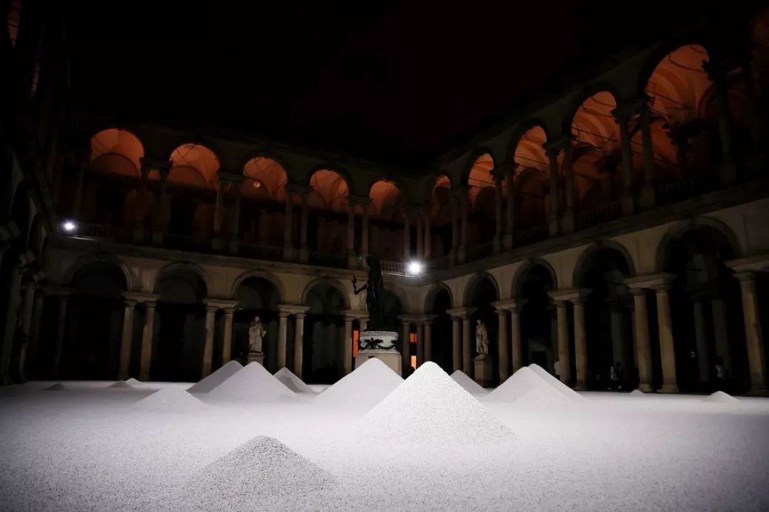 锁定每一个精彩时刻,锁定这8场秀就能包揽全年爆款