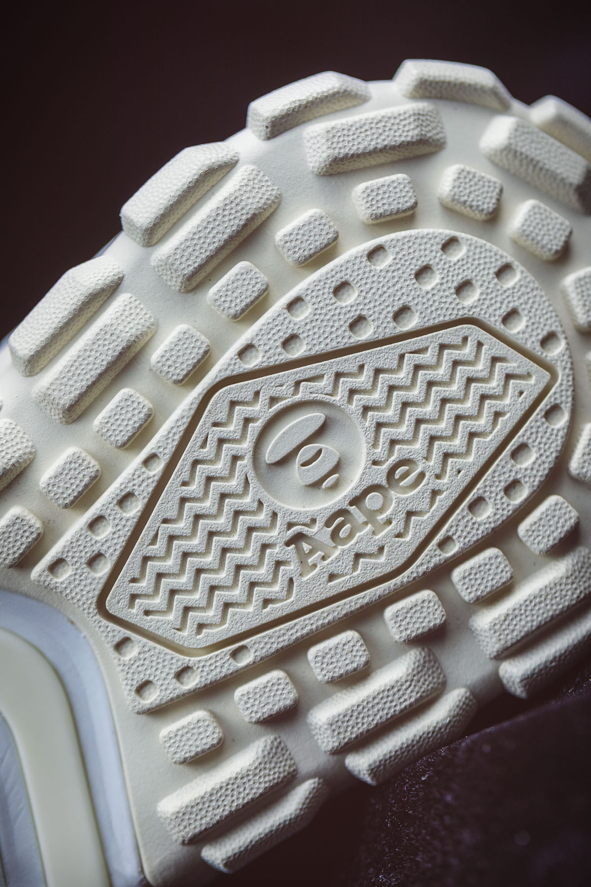 现在上街穿1W的鞋都撞鞋！「鞋圈黑马」才是你的救世主