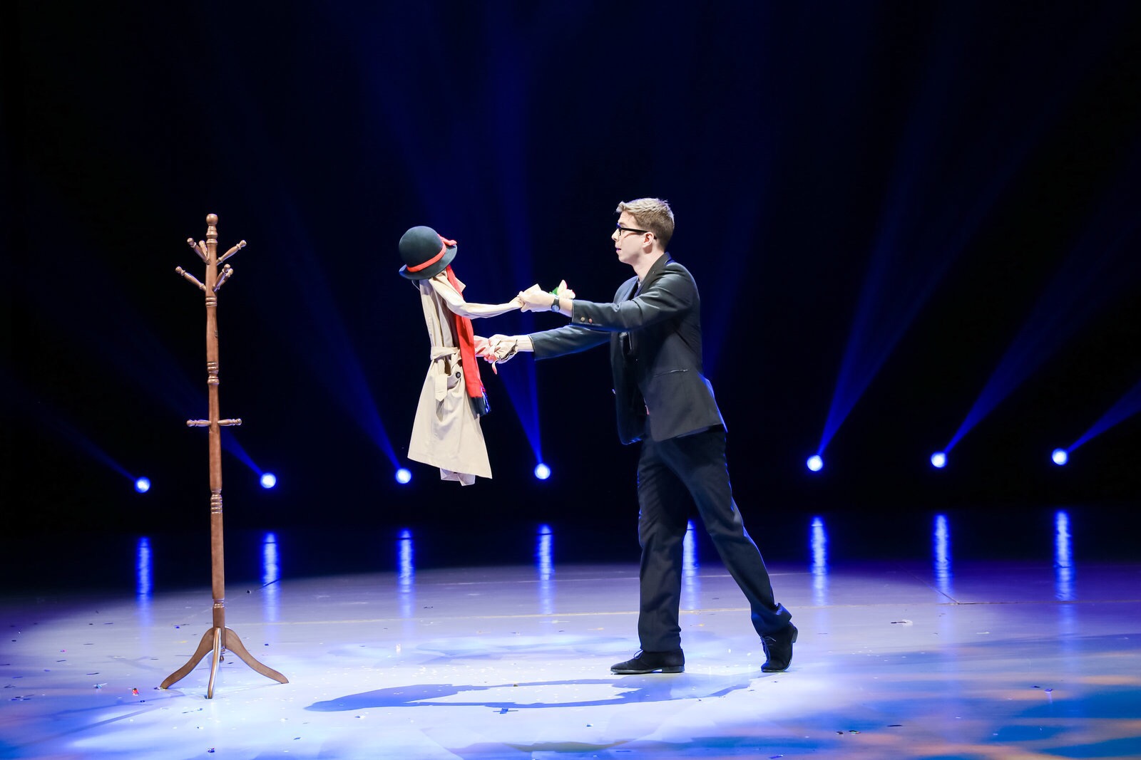 欢乐谷国际魔术大赛,刘谦深圳欢乐谷国际魔术节揭秘