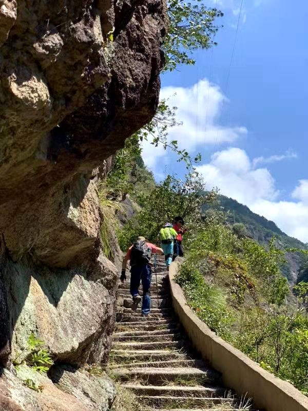 徽杭古道两天一晚来回徒步攻略,一日徽杭古道徒步攻略