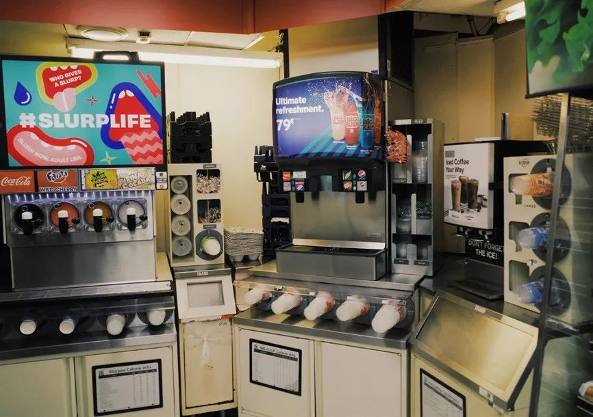 百宝箱便利店,全世界的便利店