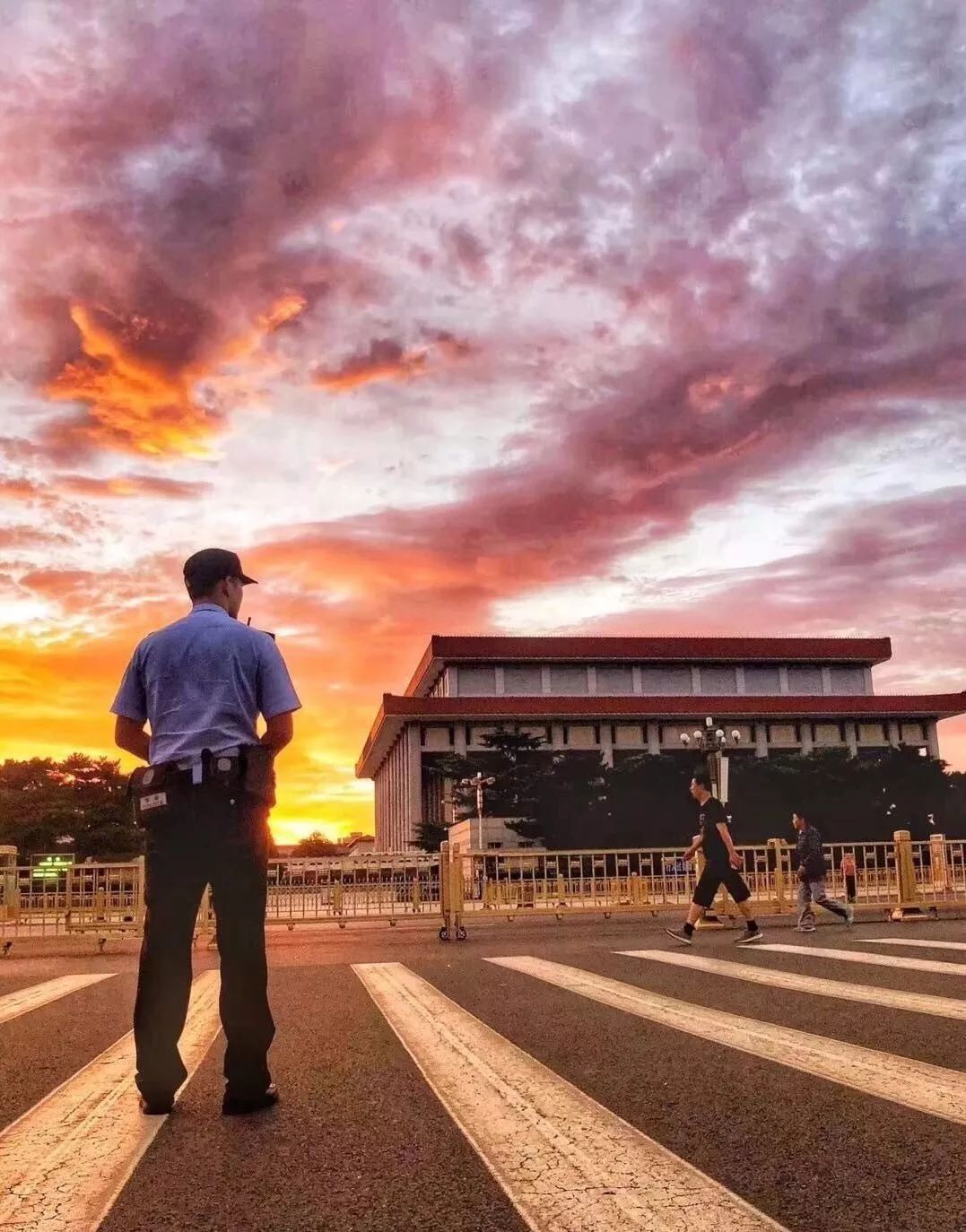 守护者第二季解说,守护者大结局